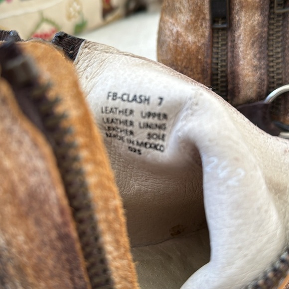 FREE BIRD DISTRESSED BROWN ankle boot - Picture 7 of 8